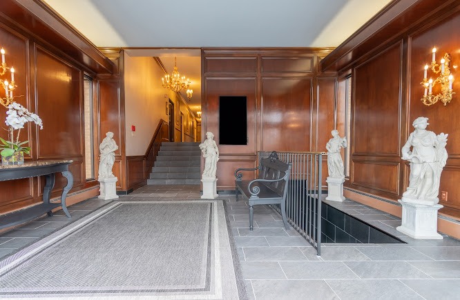 A K Macagna Funeral Home gallery image 2